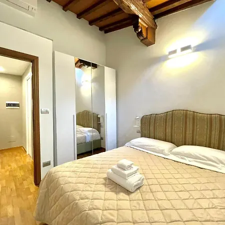 Apartment Charming In The Very Heart Of *