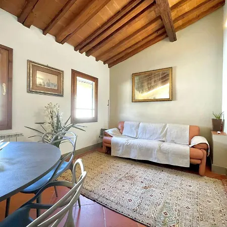 Charming In The Very Heart Of Florencia